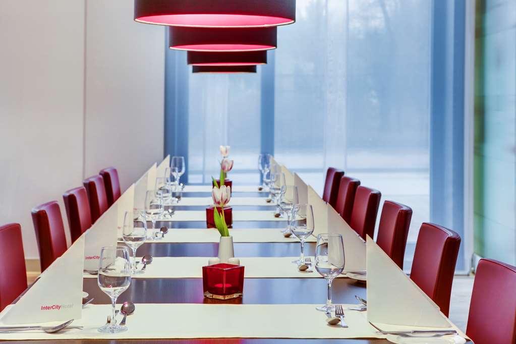 Intercityhotel Hamburg Dammtor-Messe Restaurant foto